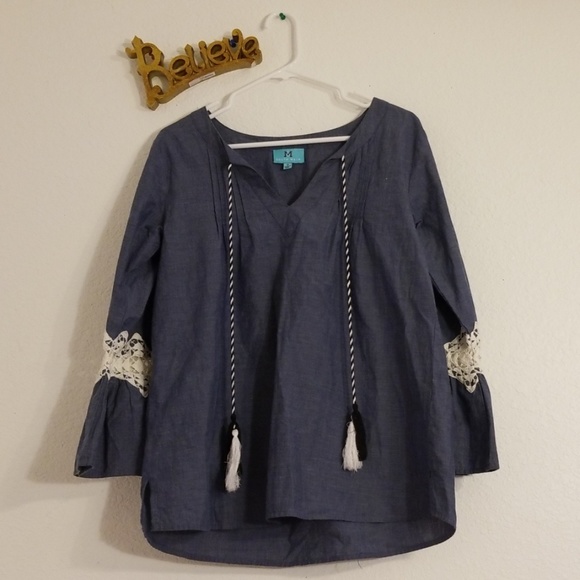 South Main Tops - RELISTED NWOT
Beautiful South Main Jean Blue